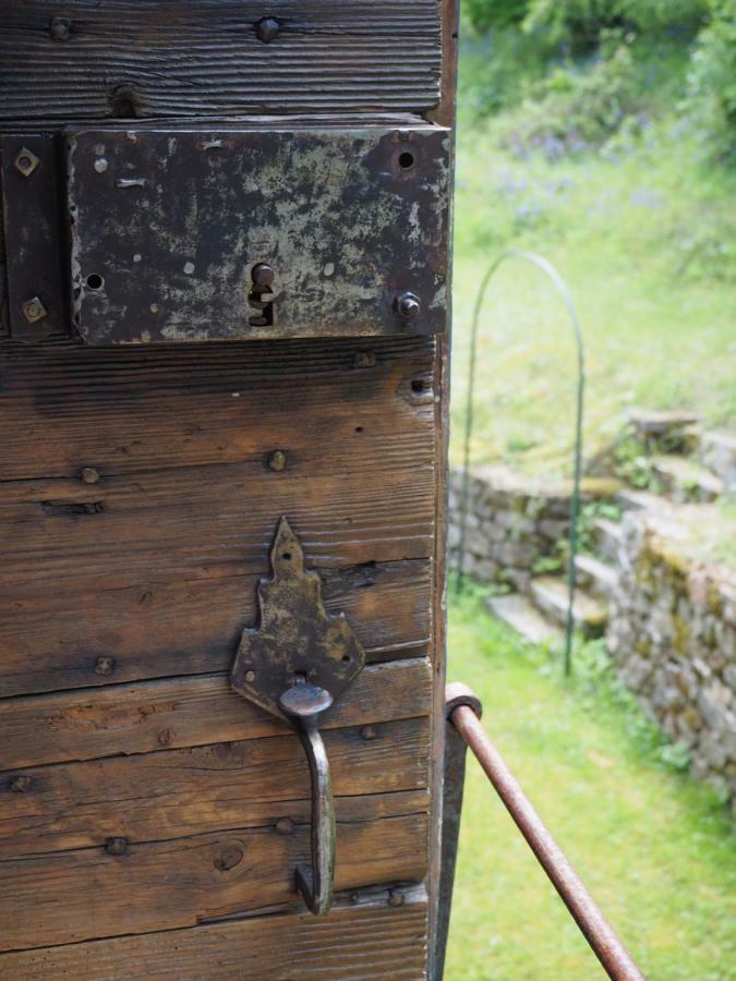 Le Chatel En Beaujolais Valsonne Zewnętrze zdjęcie